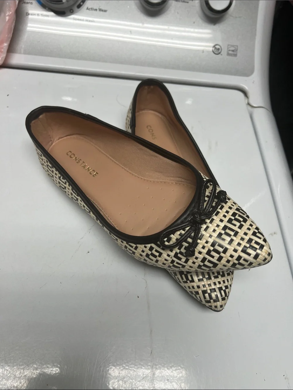 N/A pointed toe